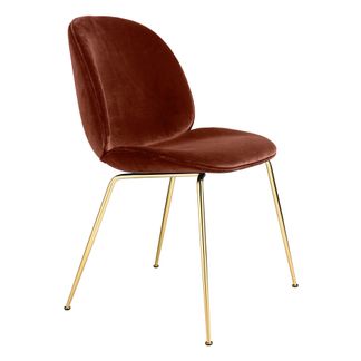 Gubi Polsterstuhl Beetle mit konischer Grundform, GamFratesi 2013, Messing/Samt-product