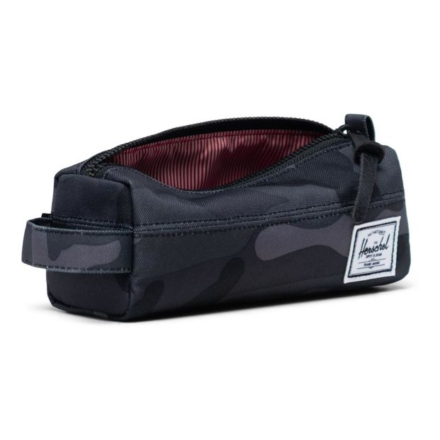 Trousse Settlement-product