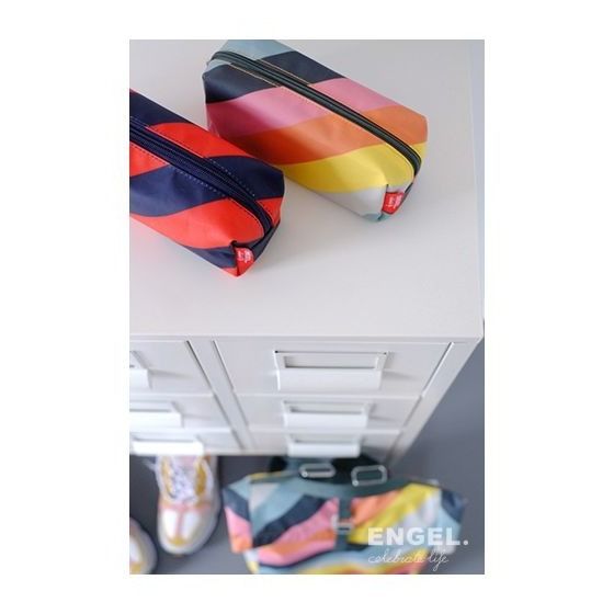 Trousse Rayée Plastique Recyclé-product