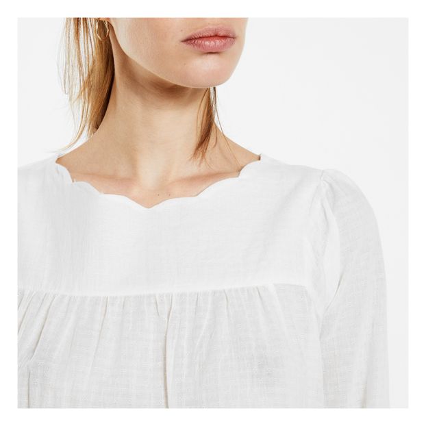 Blouse with rear buttons - Women’s collection --product