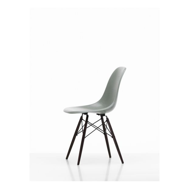Chaise DSW Fiberglass - piètement en érable - Charles & Ray Eames-product