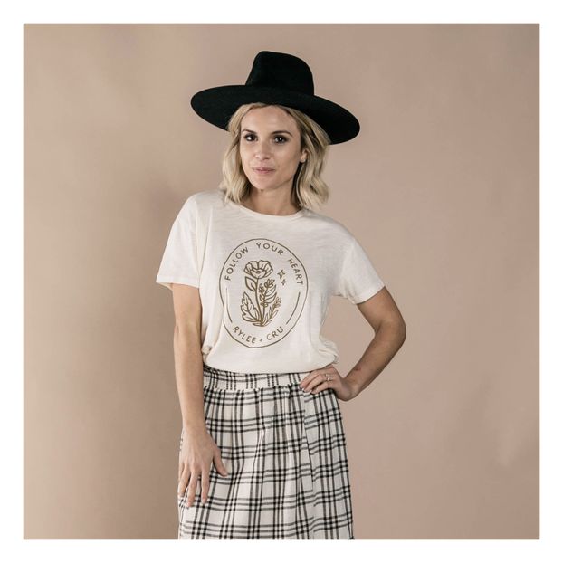 T-shirt Follow Your Haert -Collection Femme--product