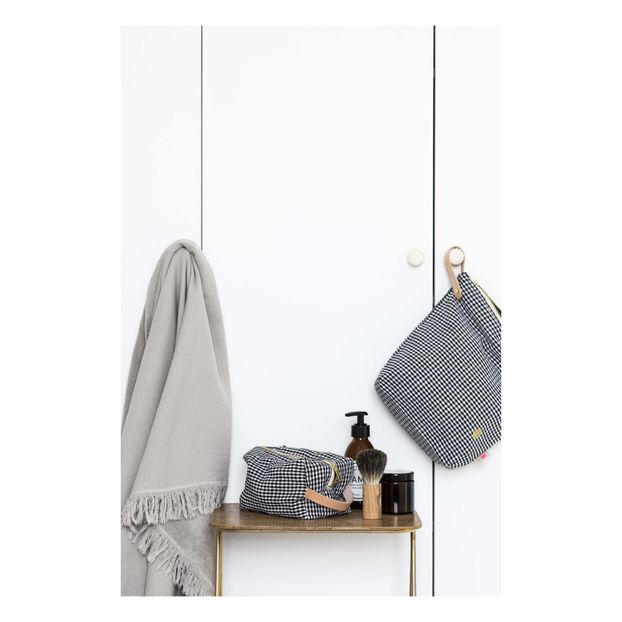 Ernest Toiletries Case-product
