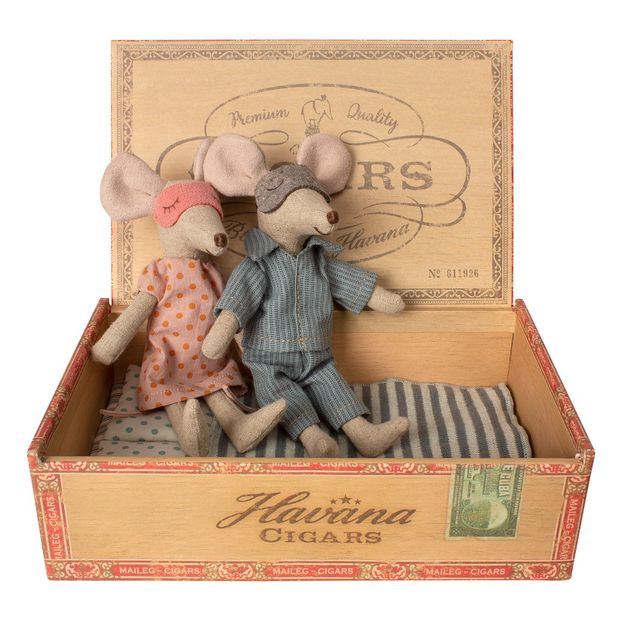 Mum & Dad Soft Toys-product