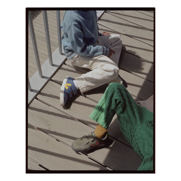Baskets V-12 Suede-product