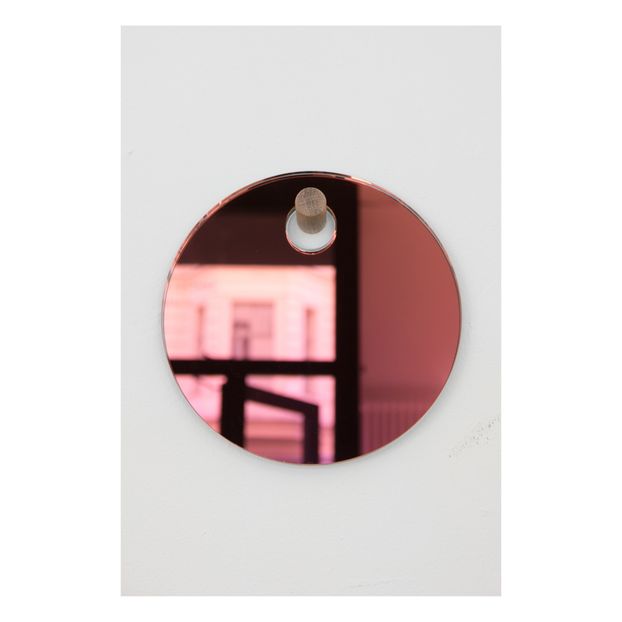 Round mirror-product