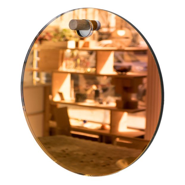 Round mirror-product