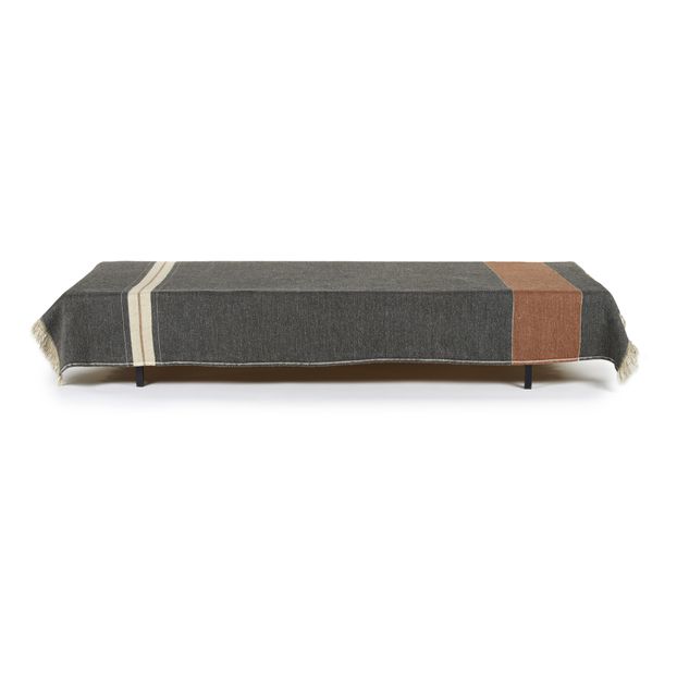 Luc Throw-product