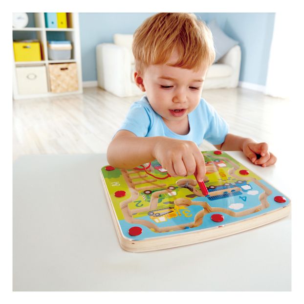Labyrinthe construction et chiffres-product