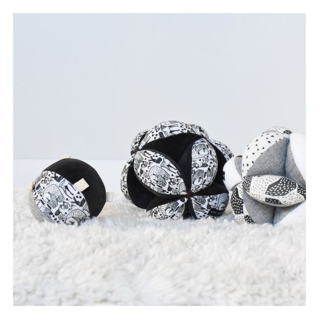 Balle hochet sensorielle-product