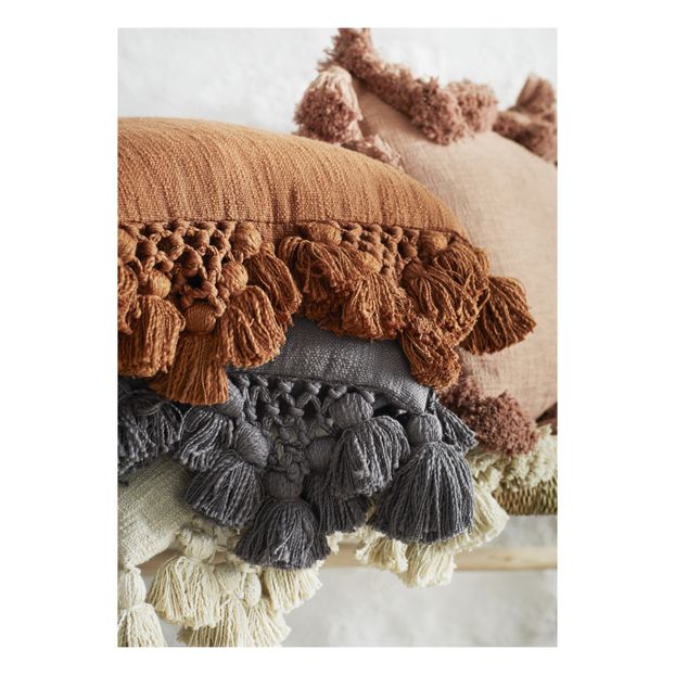 Housse de coussin avec pompons-product