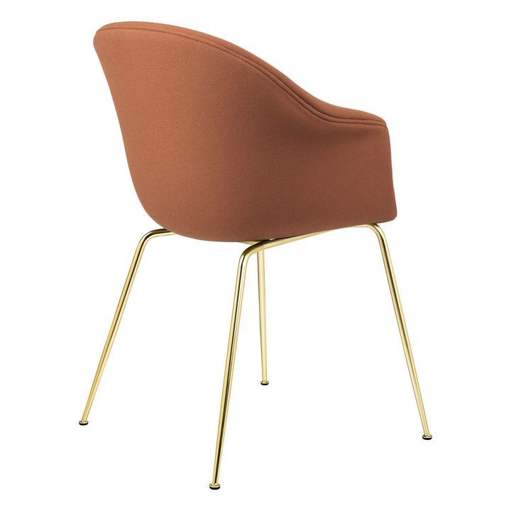 Chaise Bat, piètement doré antique - GamFratesi | Caramel- Image produit n°1