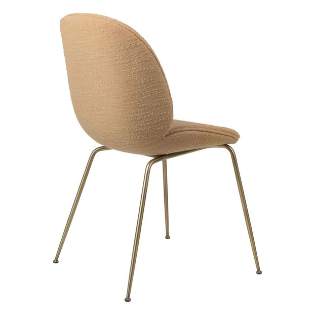 Chaise Beetle rembourrée, piètement doré antique - GamFratesi-product