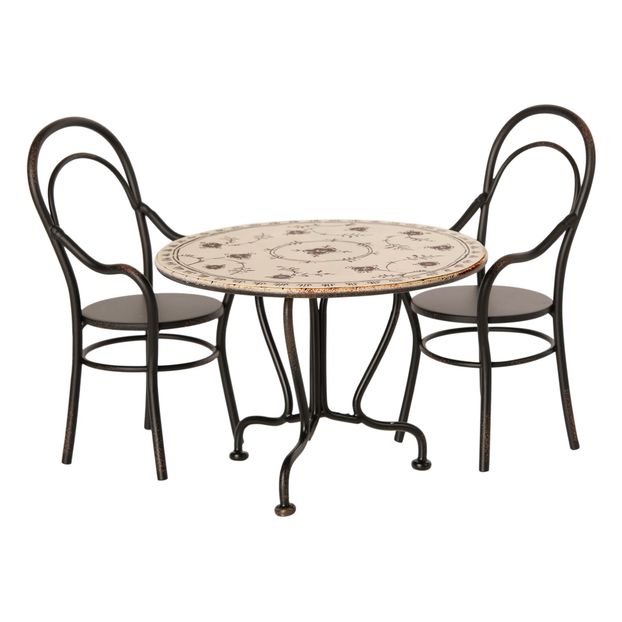 Mesa de comedor y sillas-product