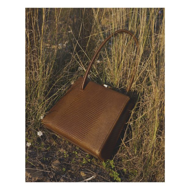 Bolso Mademoiselle de cuero en relieve-product