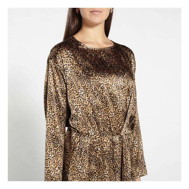 Robe Benu Satin Stretch-product