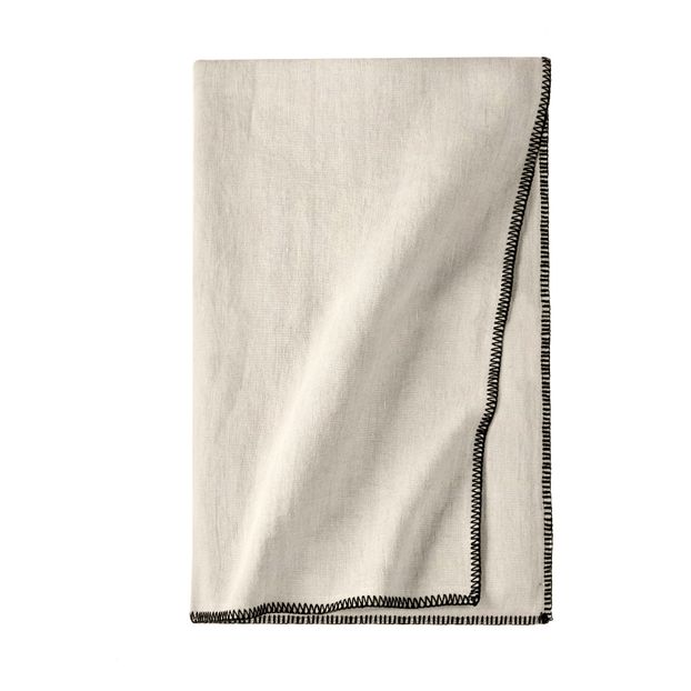 Nappe en lin lavé-surfilée-product