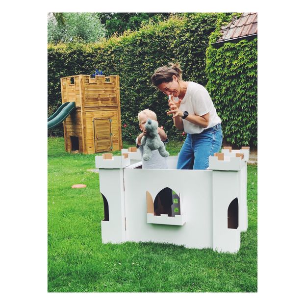 Cardboard Colour-in Castle -product