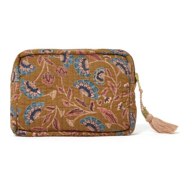 Amila Toiletry Kit-product