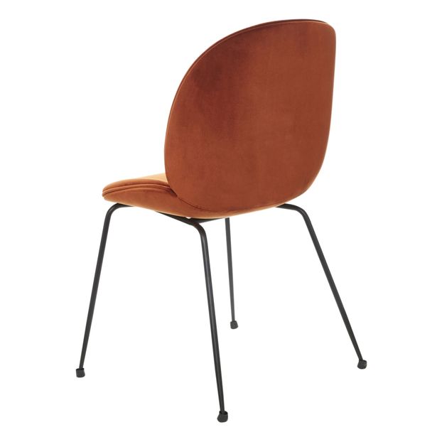 Chaise Beetle rembourrée en velours, piètement noir - GamFratesi-product