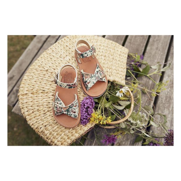 Pearl Sandals -product