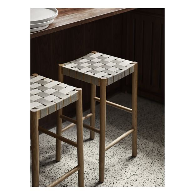 Betty Bar Stool with Wooden Base - Thau & Kallio-product