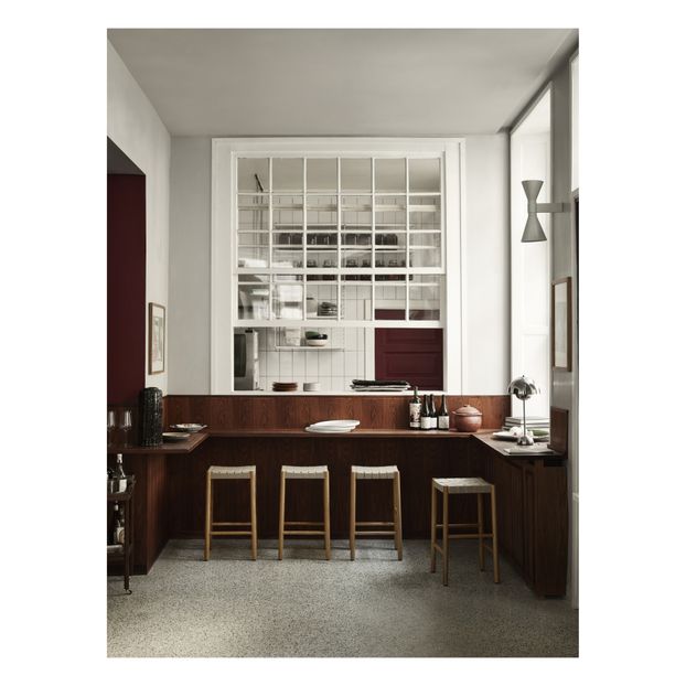 Betty Bar Stool with Wooden Base - Thau & Kallio-product