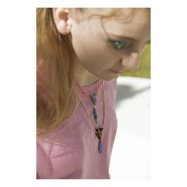 Dark Apatite Feather Necklace -product