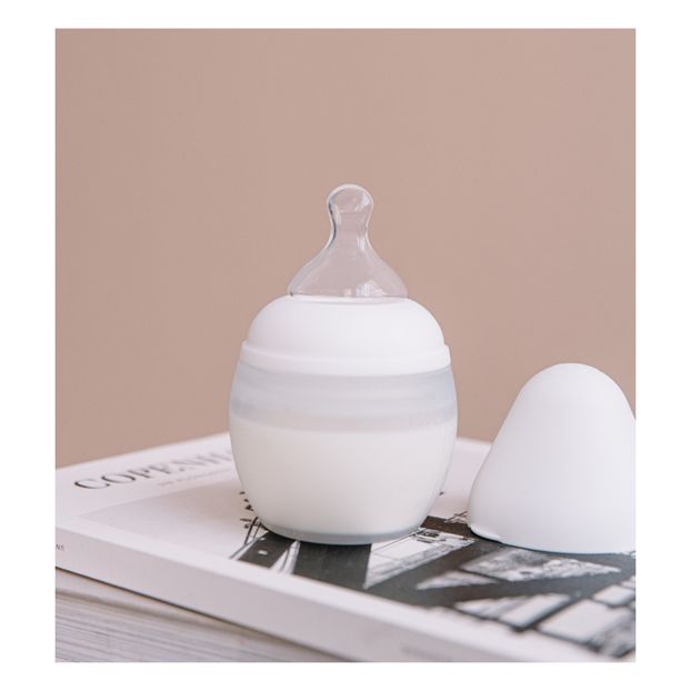 Baby bottle in medical grade silicone -product