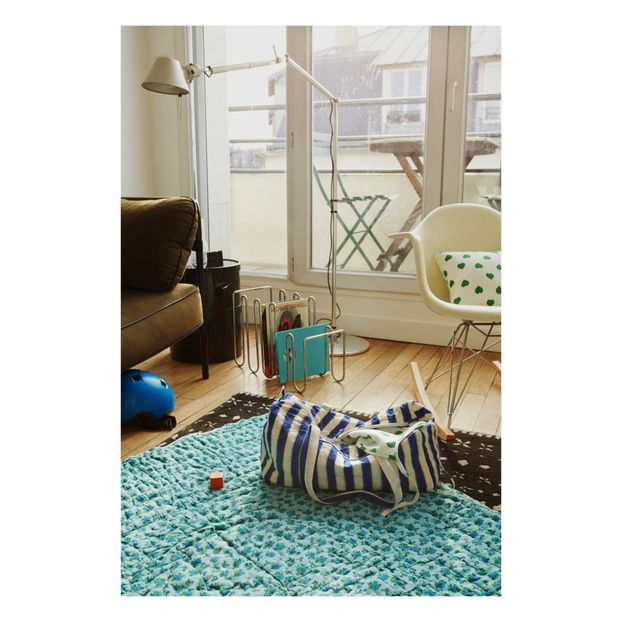 Blue Retro Flower Reversible Quilted Blanket-product