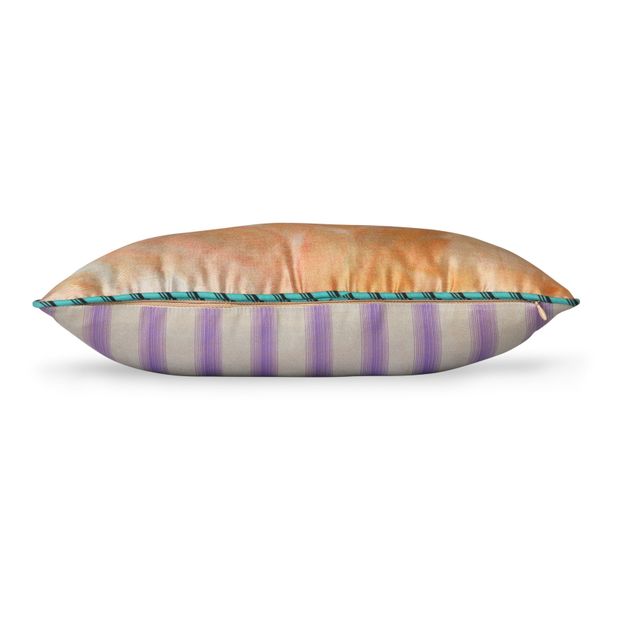 Coussin bi-matière en satin -product