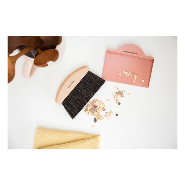 Tabletop Dustpan and Brush Set - Clynk-product