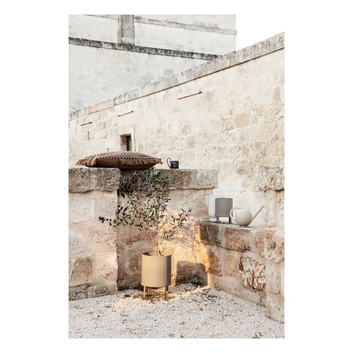 Cache pot en acier | Beige- Image produit n°2