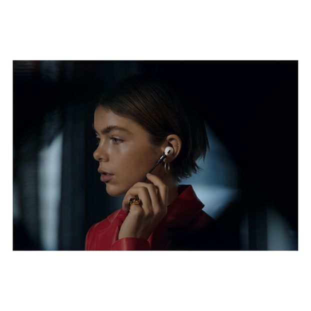 AirPods and AirPods Pro Leather Cord-product