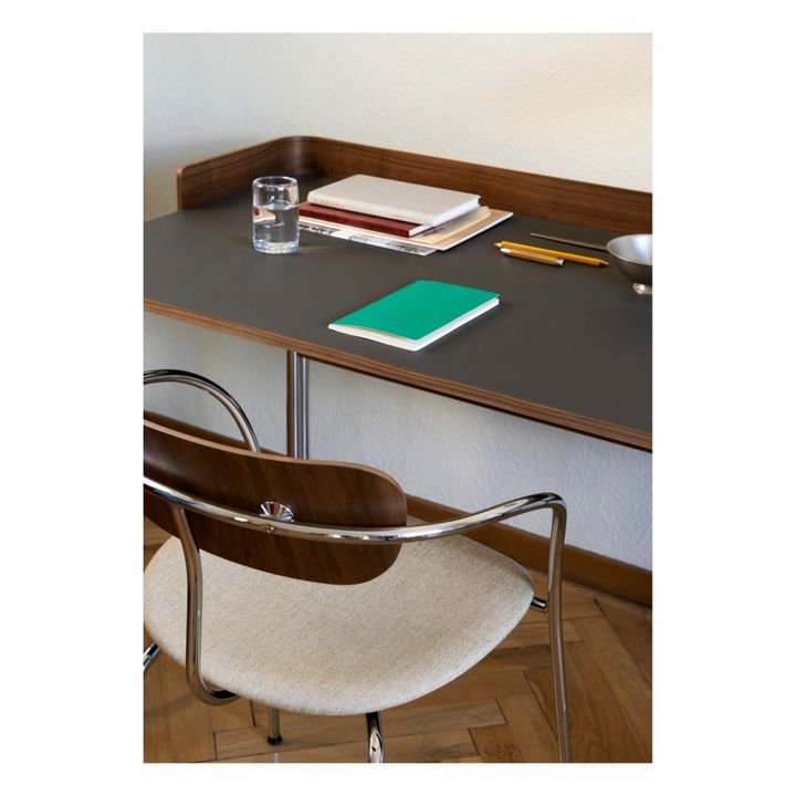 Pavilion AV17 Schreibtisch, Chromfuß | Walnut- Produktbild Nr. 3