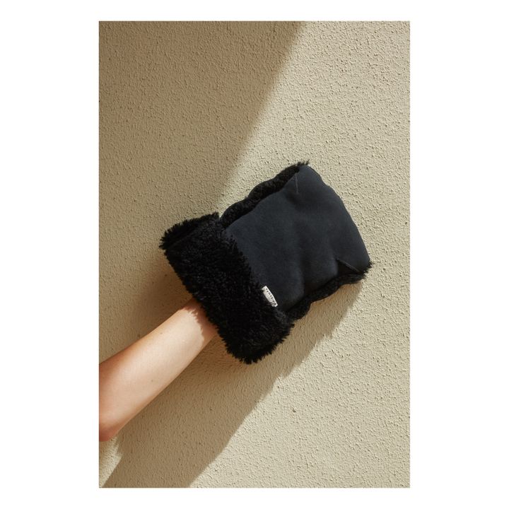 Lambskin hand warmer | Schwarz- Produktbild Nr. 2