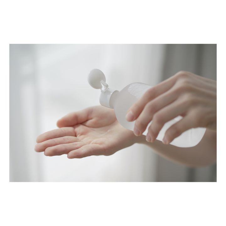 Eau micellaire nettoyante et démaquillante - 300 ml- Image produit n°2