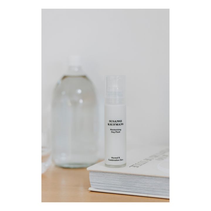 Feuchtigkeitsspendendes Tagesfluid - 50 ml- Produktbild Nr. 1
