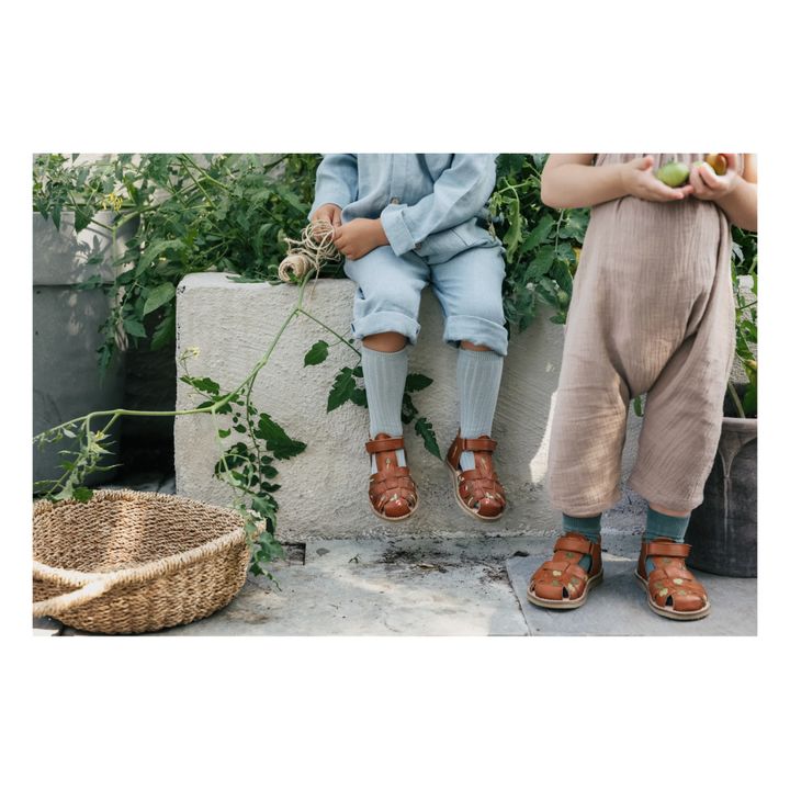 Embroidered Clover Sandals x Uniqua Capsule Collection | Coñac- Imagen del producto n°1