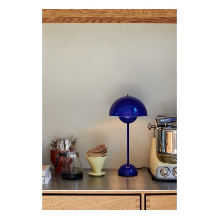 VP3 Flowerpot Table Lamp - Verner Panton, 1969 | Blu- Immagine del prodotto n°1