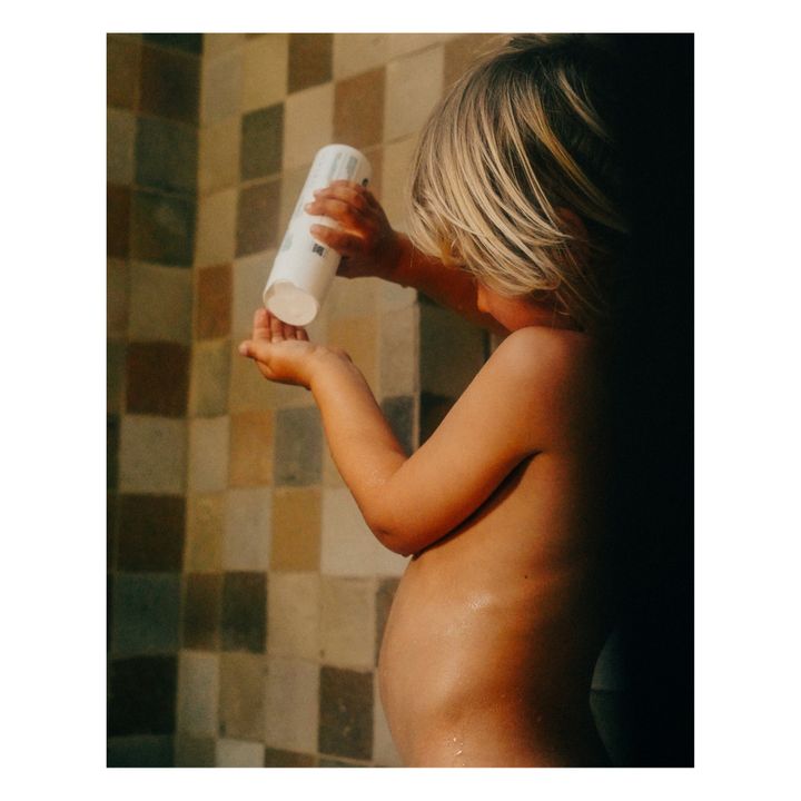 Hair and Body Scented Cleansing Gel - 200 ml- Product image n°4