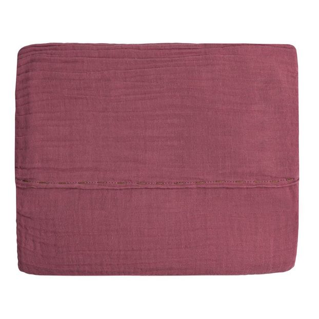 Flat sheet or curtain pinch --product