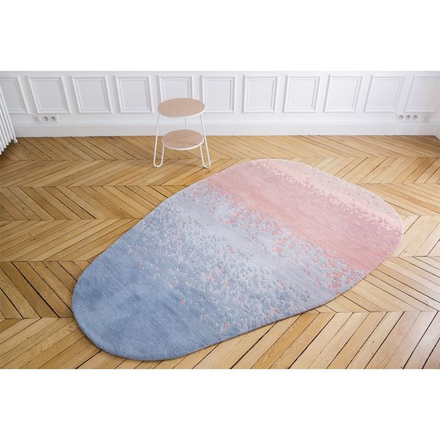 Tapis Aube en laine dégradé rose et bleu-product