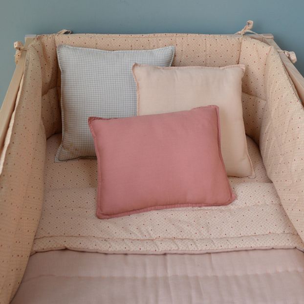 Couverture matelassée brodée main Keiko-product