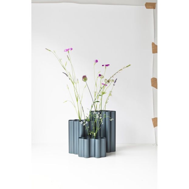 Vaso in aluminio Nuovola - Ronan & Erwan Bouroullec , 2016 -product