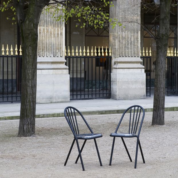Chaise Surpil Gras cadre noir, assise en aluminium-product