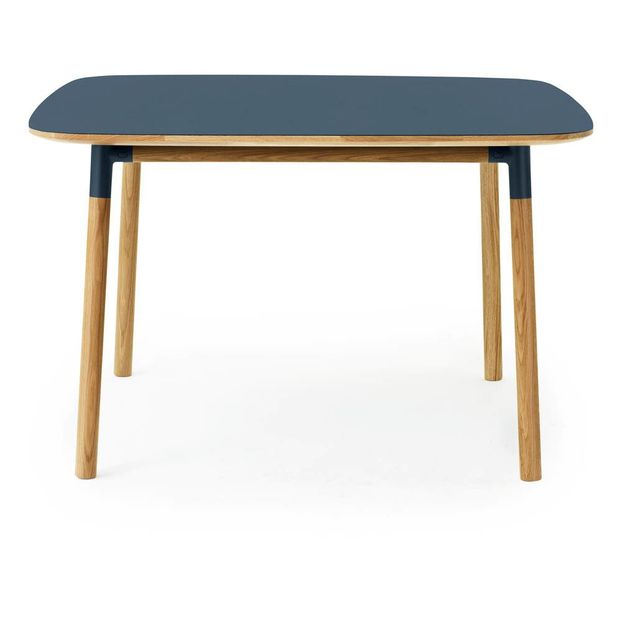 Mesa Form cuadrada 120x120 cm-product