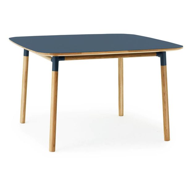 Mesa Form cuadrada 120x120 cm-product