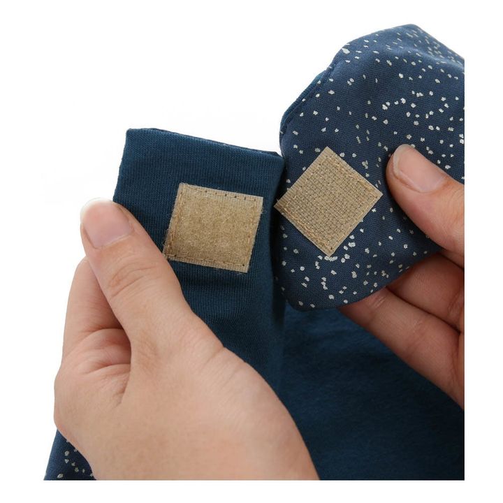Bavoir bandana Lucky Stella en coton bio Bleu nuit- Image produit n°3