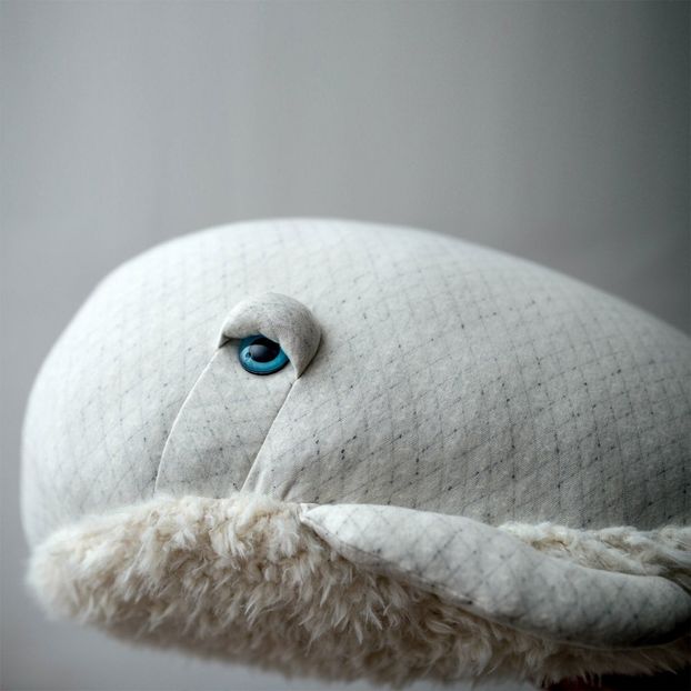 Doudou géant baleine Albino 82 cm-product